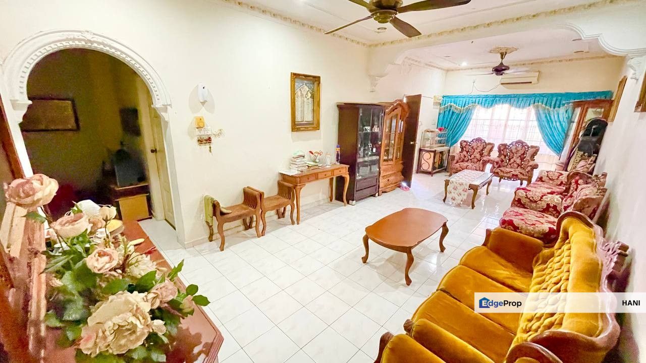 Renovated 2-Storey Terrace Taman Ehsan Kepong | 6 Bedrooms | Near MRT , Selangor, Kepong