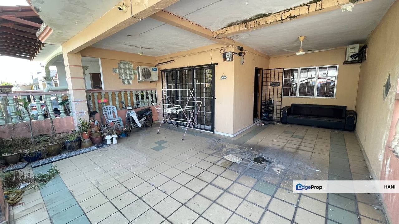 Renovated 2-Storey Terrace Taman Ehsan Kepong | 6 Bedrooms | Near MRT , Selangor, Kepong