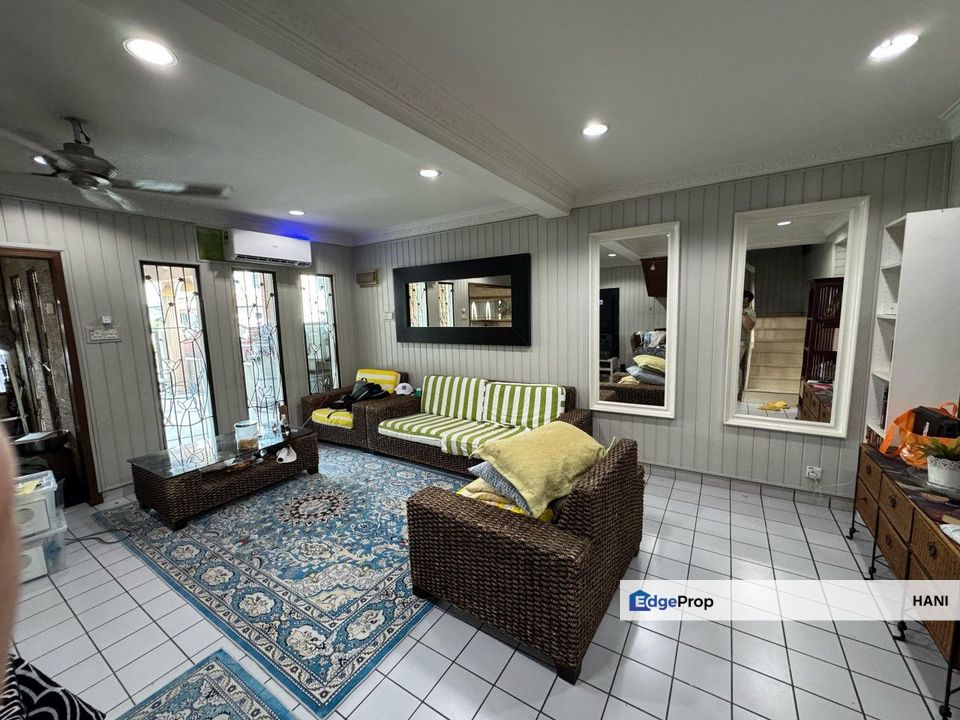 Renovated 2 Storey USJ 2 | Freehold | RM720K, Selangor, USJ