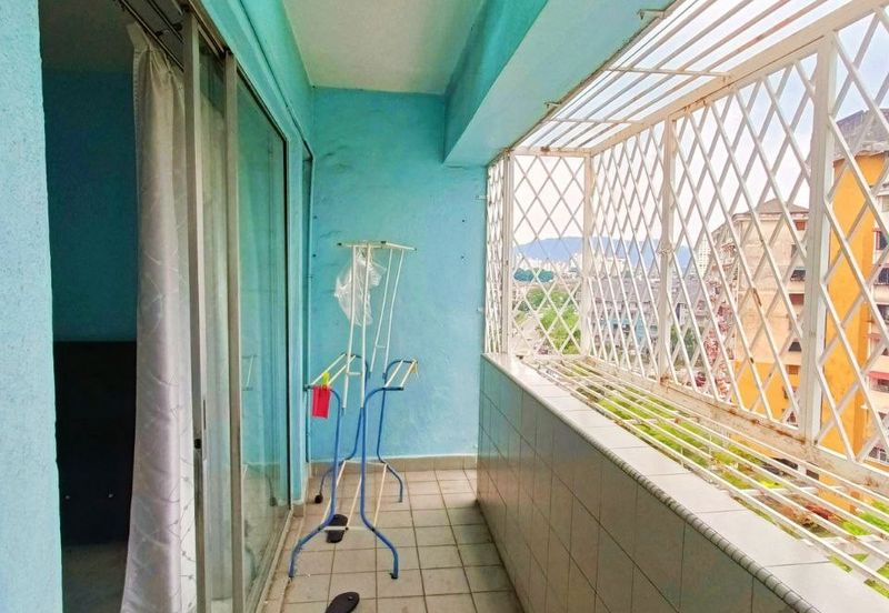 Le Jardin Condominium