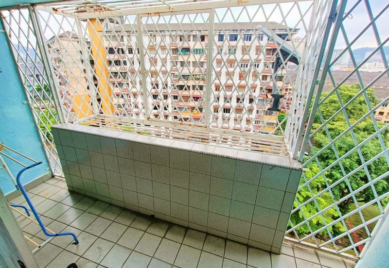 Le Jardin Condominium