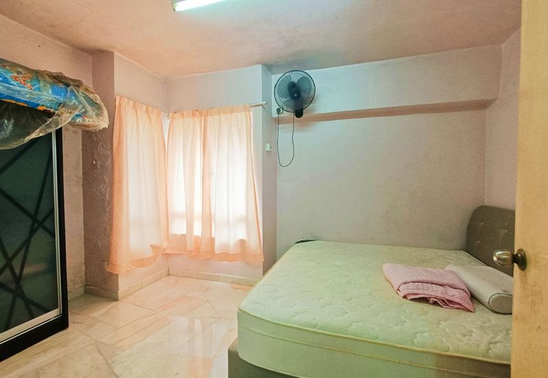 Le Jardin Condominium