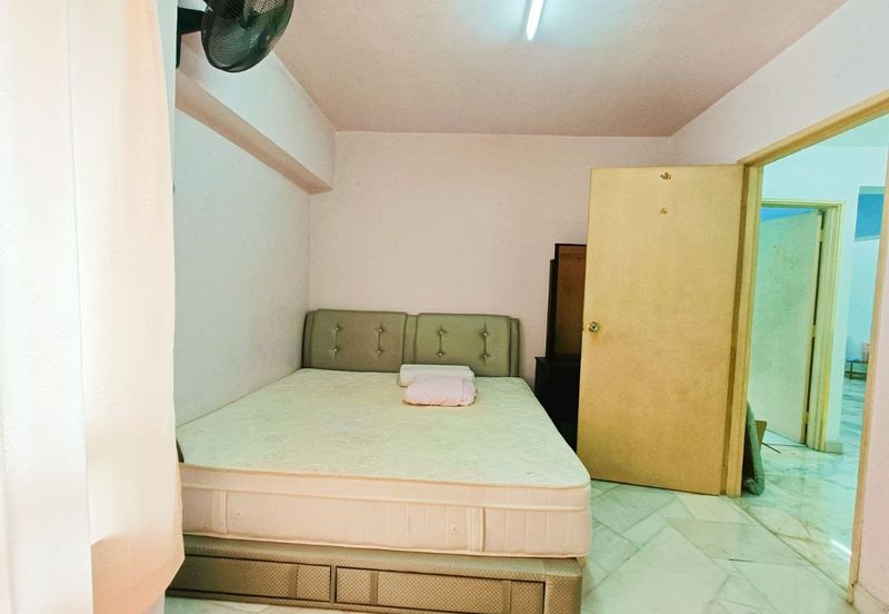 Le Jardin Condominium