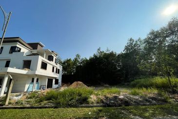 Bungalow Land Taman Taming Mutiara Bandar Sungai Long