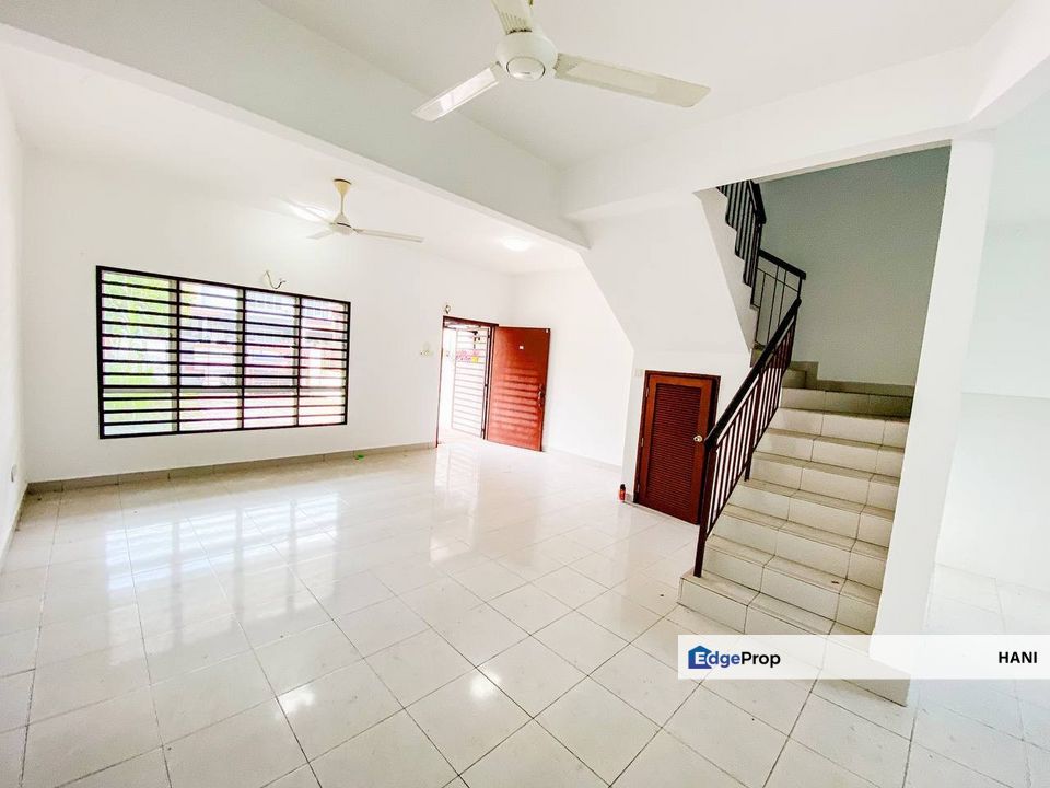 Double Storey Terrace House Taman Pelangi Semenyih 2, Selangor, Semenyih