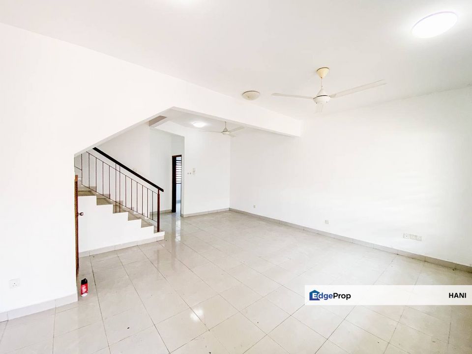 Double Storey Terrace House Taman Pelangi Semenyih 2, Selangor, Semenyih