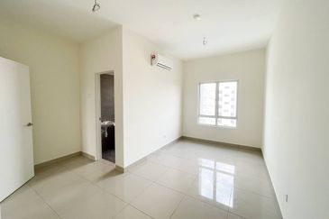 Brand New Unit Miro 2 Residence Taman Kajang Putra, Kajang