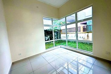 Bandar Tun Hussein Onn