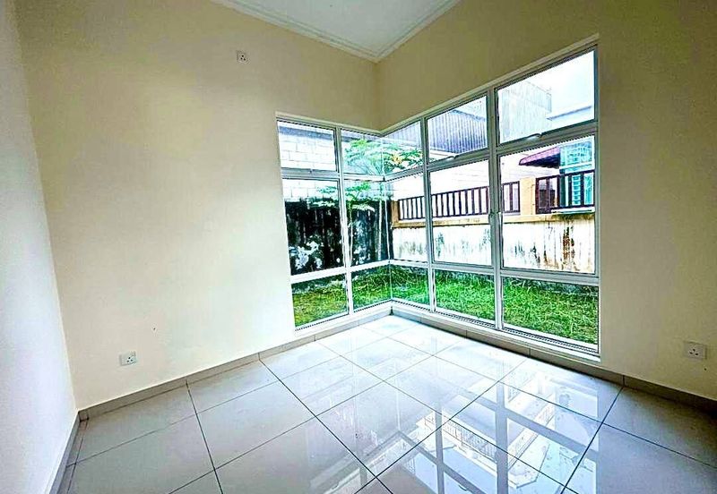 Bandar Tun Hussein Onn