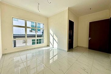 Bandar Tun Hussein Onn