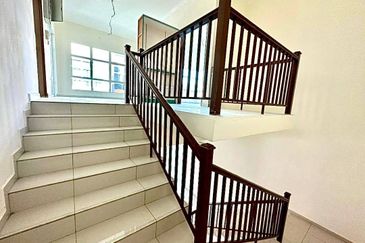 Bandar Tun Hussein Onn