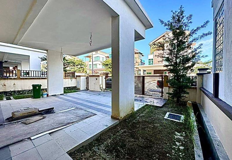 Bandar Tun Hussein Onn