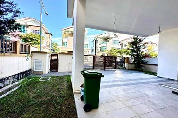 Bandar Tun Hussein Onn