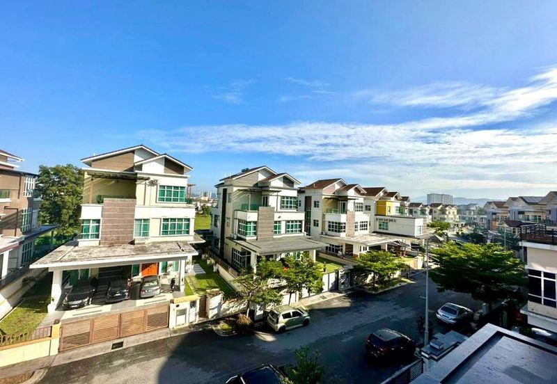 Bandar Tun Hussein Onn