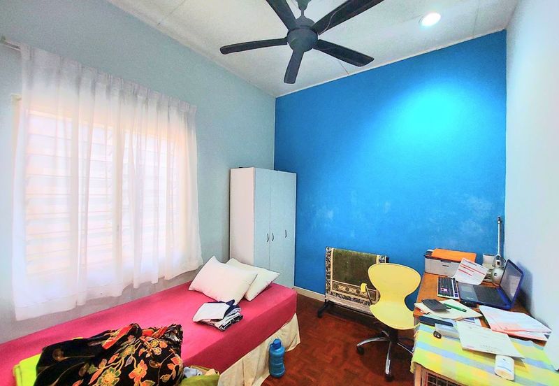 Seksyen 6 @ Bandar Bukit Mahkota