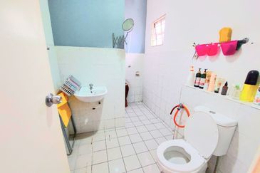 Seksyen 6 @ Bandar Bukit Mahkota