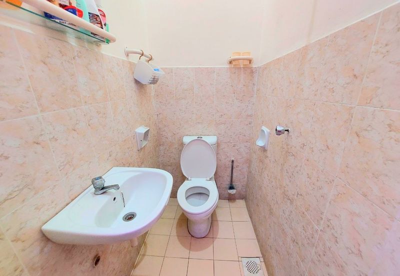 Seksyen 6 @ Bandar Bukit Mahkota