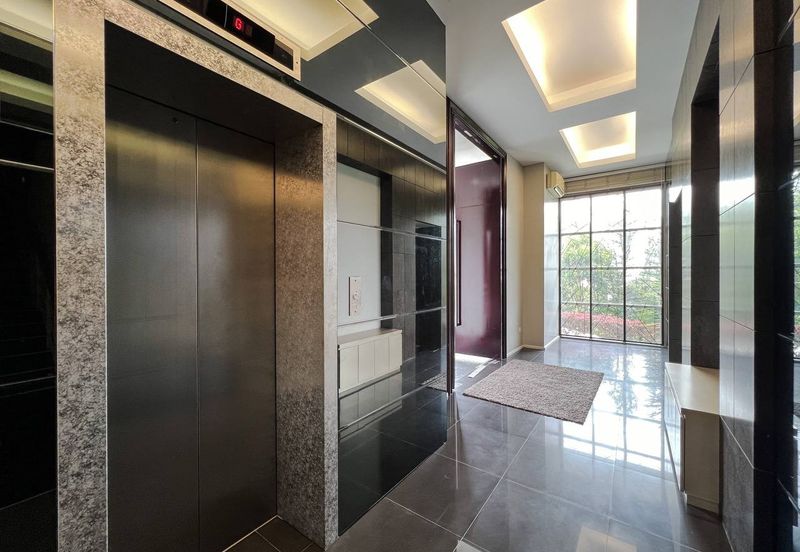 3.5 Storey Bungalow Country Heights Damansara KL