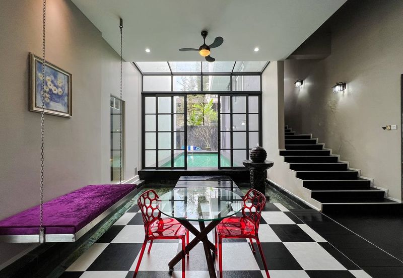 3.5 Storey Bungalow Country Heights Damansara KL