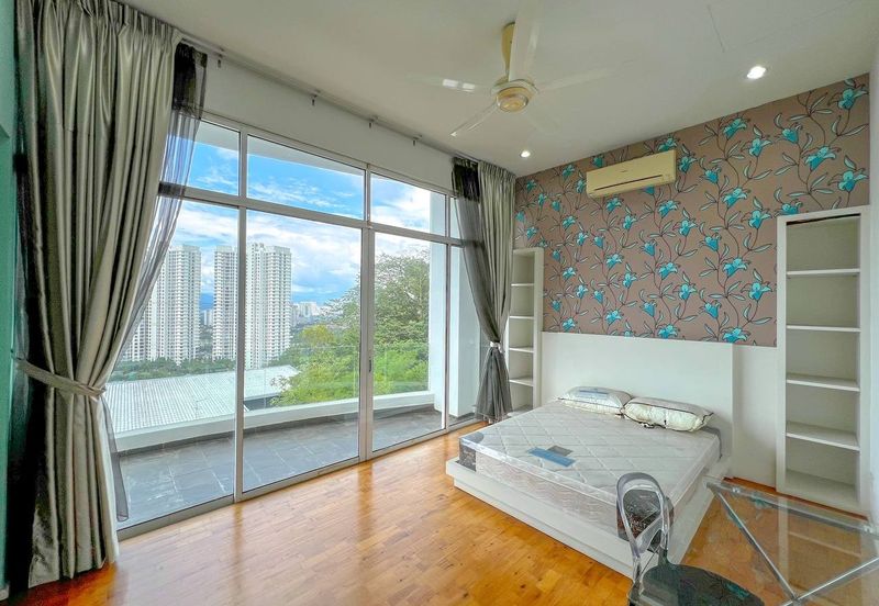 3.5 Storey Bungalow Country Heights Damansara KL