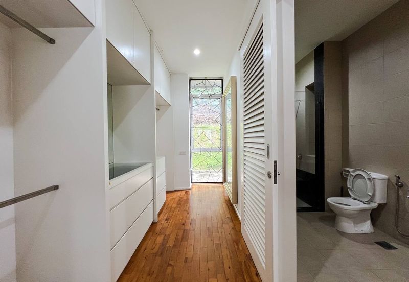 3.5 Storey Bungalow Country Heights Damansara KL