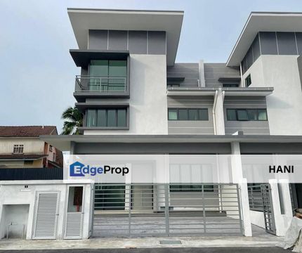 3 Storey Semi D House Taman Sentosa Damai Bandar Baru Bangi, Selangor, Kajang