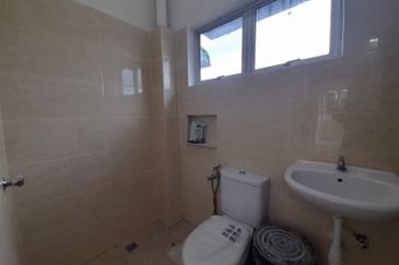 Ayers & Astaria Condominium