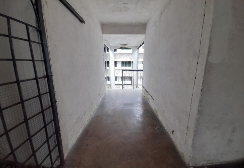 Ayers & Astaria Condominium