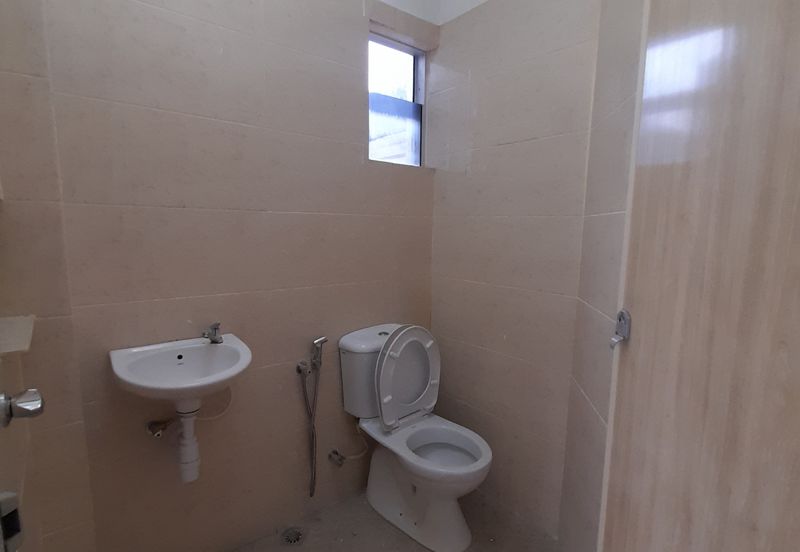 Ayers & Astaria Condominium