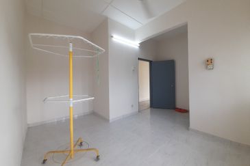 Ayers & Astaria Condominium