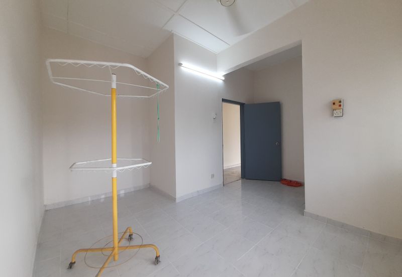 Ayers & Astaria Condominium