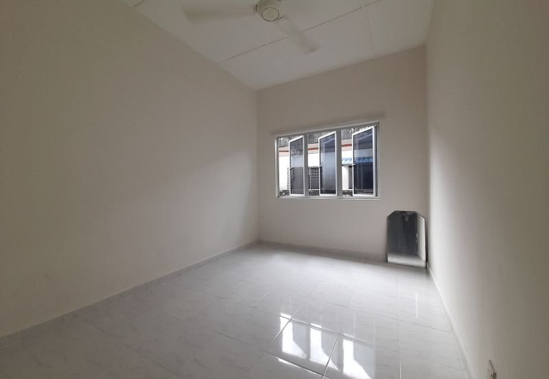 Ayers & Astaria Condominium