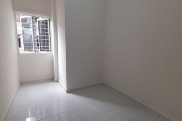 Ayers & Astaria Condominium