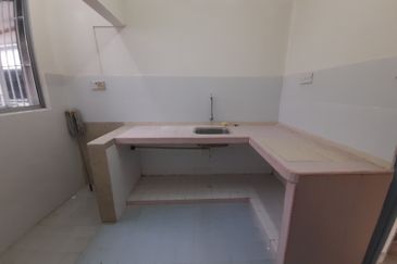 Ayers & Astaria Condominium