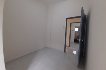 Ayers & Astaria Condominium