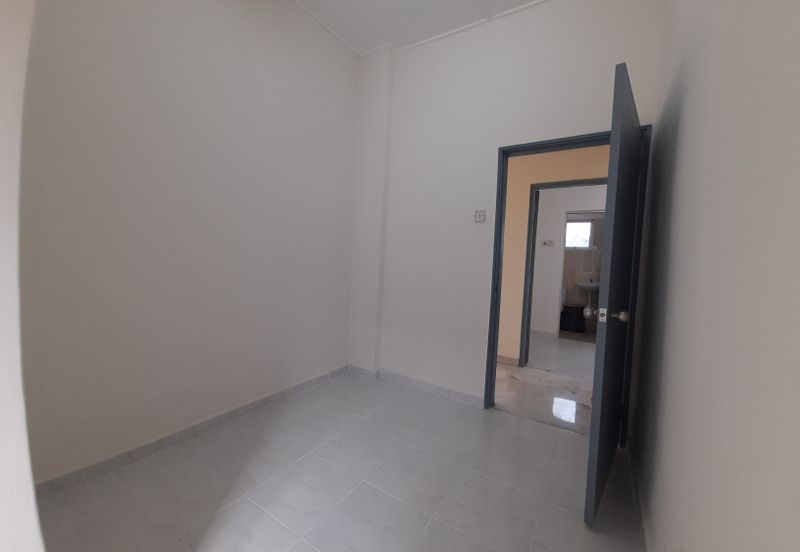 Ayers & Astaria Condominium