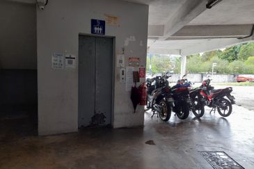 Ayers & Astaria Condominium