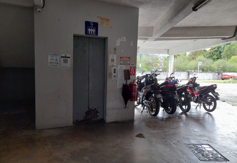 Ayers & Astaria Condominium