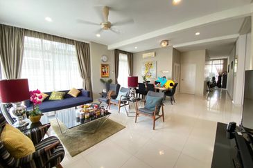 Bandar Tun Hussein Onn