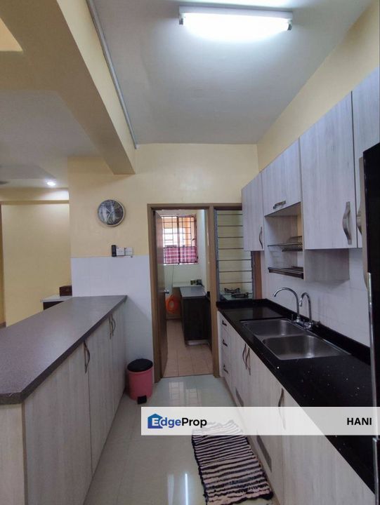 Pangsapuri Saujana Gombak. Batu Caves, Selangor, Batu Caves 