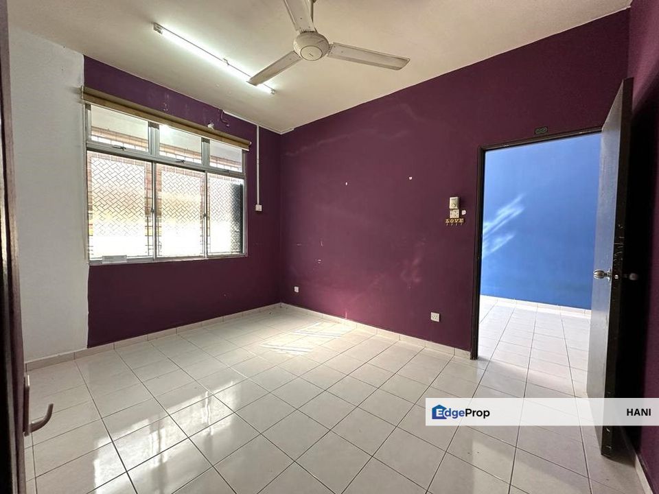 Ground Floor Townhouse Pinggiran Cempaka, Ampang, Selangor, Ampang