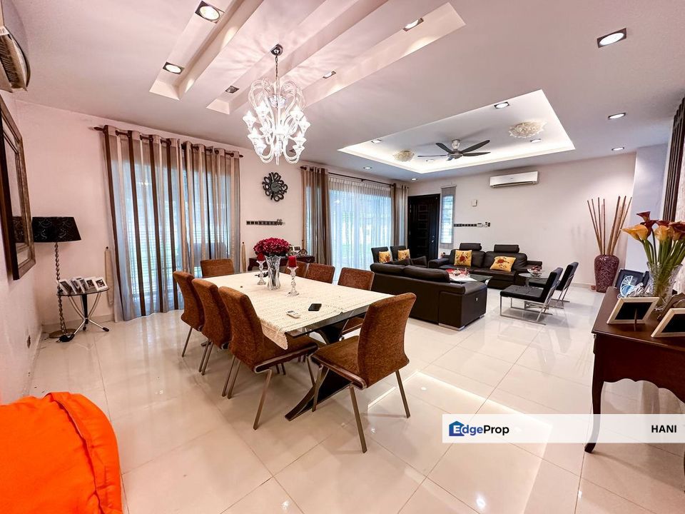 Modern Elegance in Mutiara Gombak 2 – Semi-D 6,660 sqft Land | Renovated | Freehold | Gated & Guarded, Kuala Lumpur, Gombak