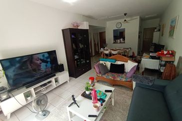 Kondominium Tiara Intan, Taman Bukit Indah