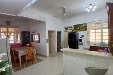 Kampung Sungai Kantan