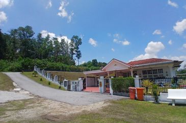 Kampung Sungai Kantan