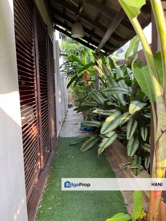Double Storey Semi D Taman Prima Saujana Kajang, Selangor, Kajang