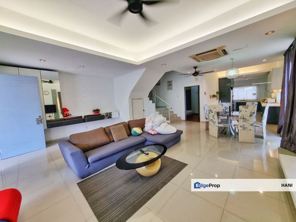 3 Storey Semi Detached House D'Impian Tropika Balakong , Selangor, Balakong