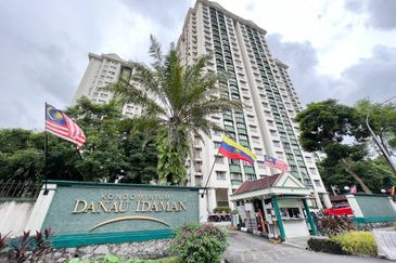 Danau Idaman Condominium