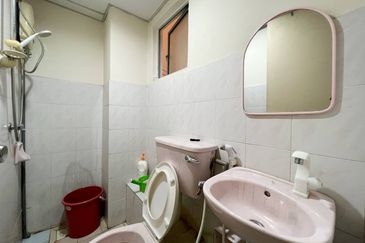 Danau Idaman Condominium