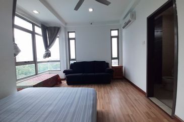 Shaftsbury Residence